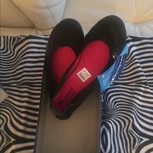 NWT Women’s Champion black slip-ons size 8